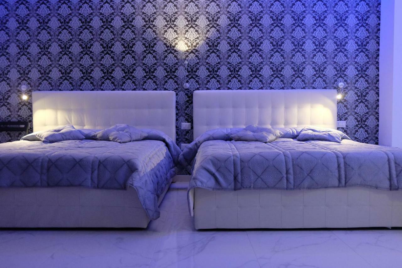 White Room Idromassaggio Su Richiesta Naples Exterior photo