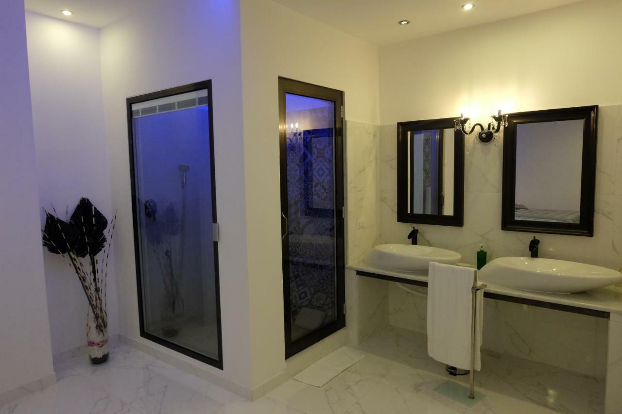White Room Idromassaggio Su Richiesta Naples Exterior photo
